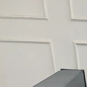 loading="lazy"