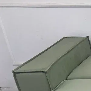 loading="lazy"