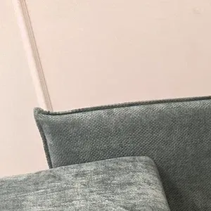 loading="lazy"