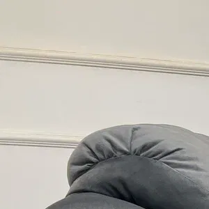 loading="lazy"