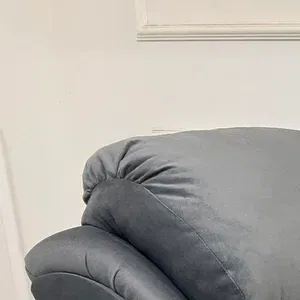 loading="lazy"